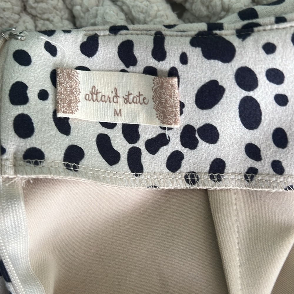 Black and Beige Polka Dot Skirt by Altered State Med - Picture 3 of 4